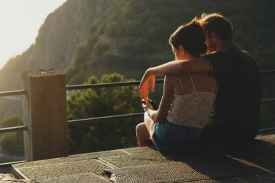 Real-Life Things People Love and Dislike Real-Life Things People Love and Dislike