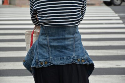 Slimming outfit idea featuring a high-waisted skirt and tucked-in top Slimming outfit idea featuring a high-waisted skirt and tucked-in top