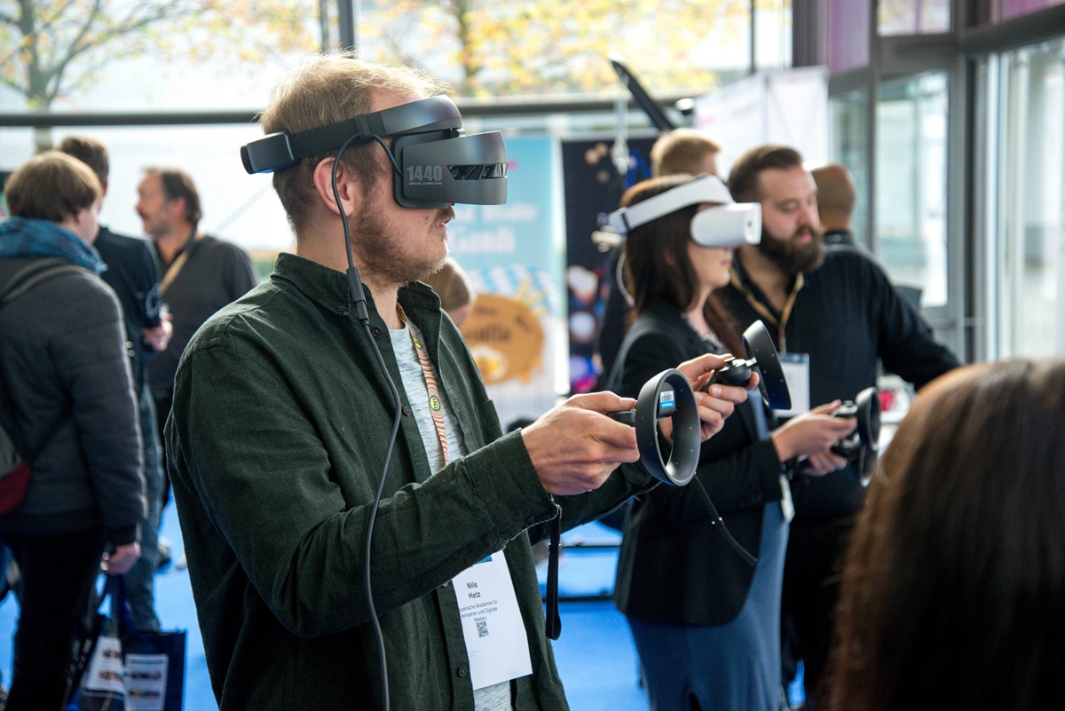 Is VR the Next Big Thing for Fitness and Wellness? Is VR the Next Big Thing for Fitness and Wellness?
